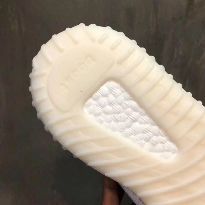 ADIDAS - YEEZY 350 - https://treadfitpro.com/