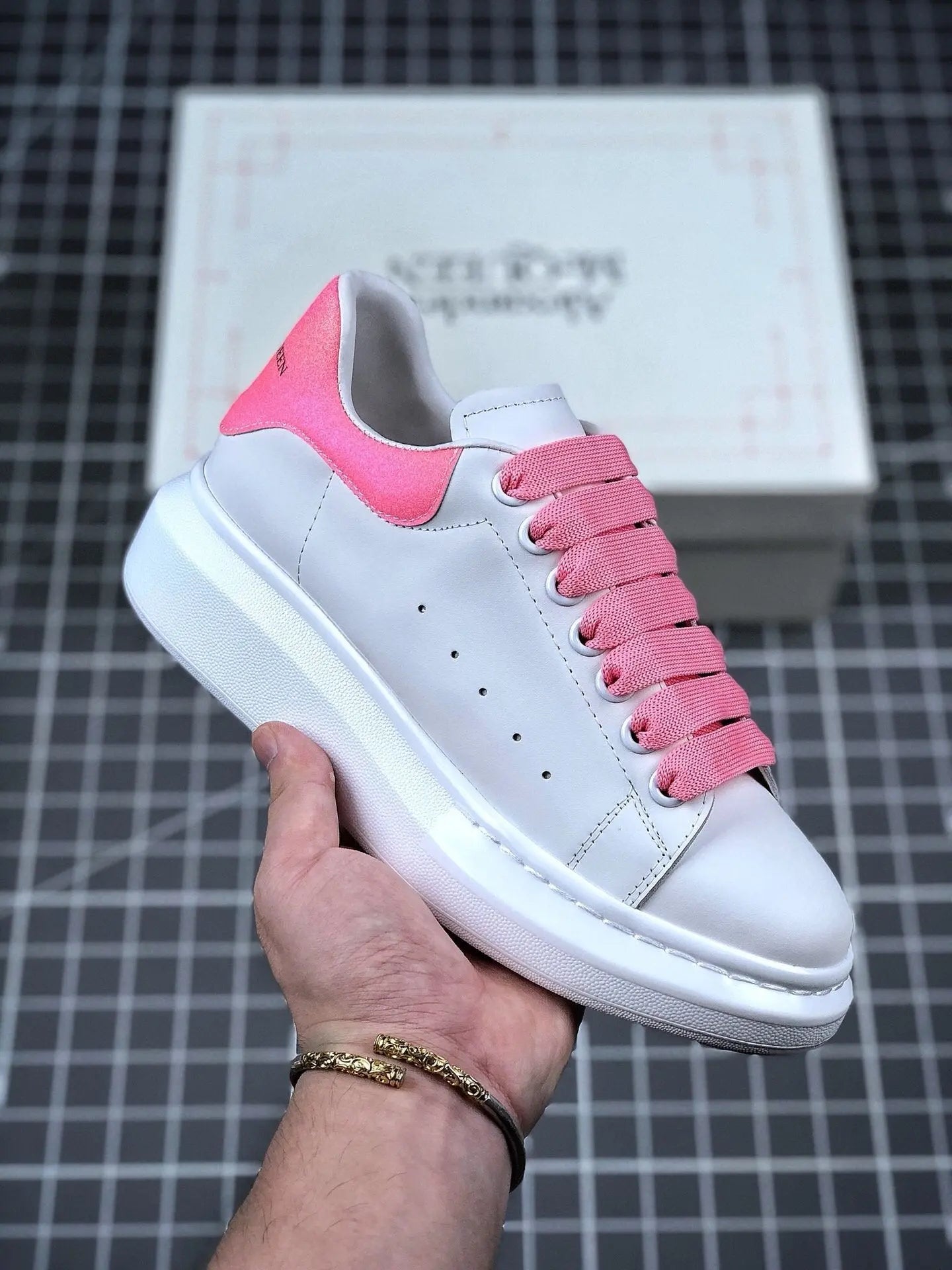 ALEXANDER MCQUEEN - SNEAKER - https://treadfitpro.com/