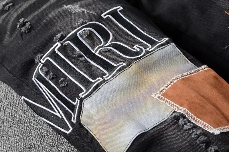 AMIRI - JEANS - https://treadfitpro.com/