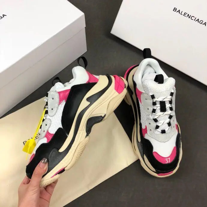 BALENCIAGA - TRIPLE S - https://treadfitpro.com/