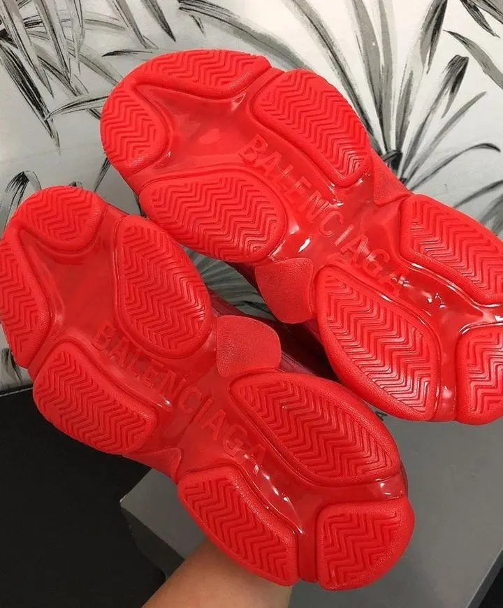 BALENCIAGA - TRIPLE S - https://treadfitpro.com/