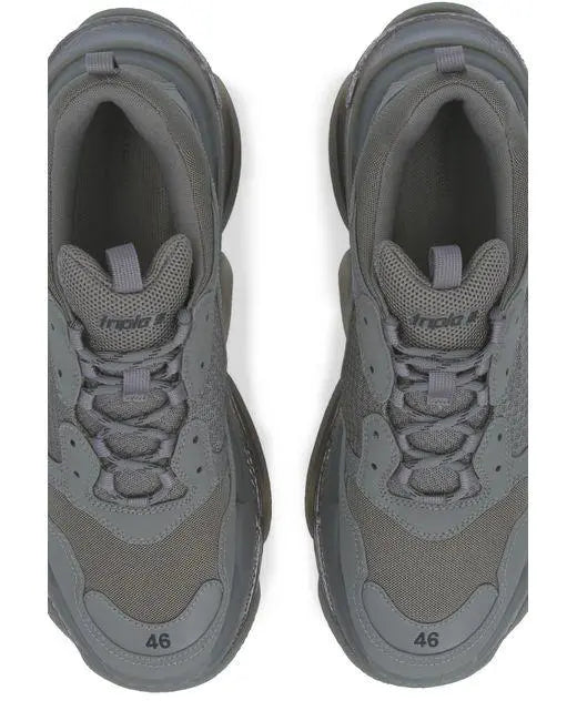 BALENCIAGA - TRIPLE S - https://treadfitpro.com/