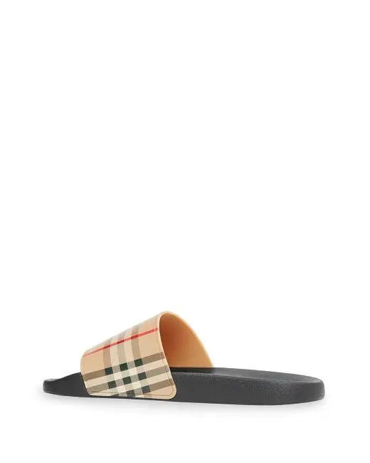 BURBERRY - PANTOUFLES - https://treadfitpro.com/