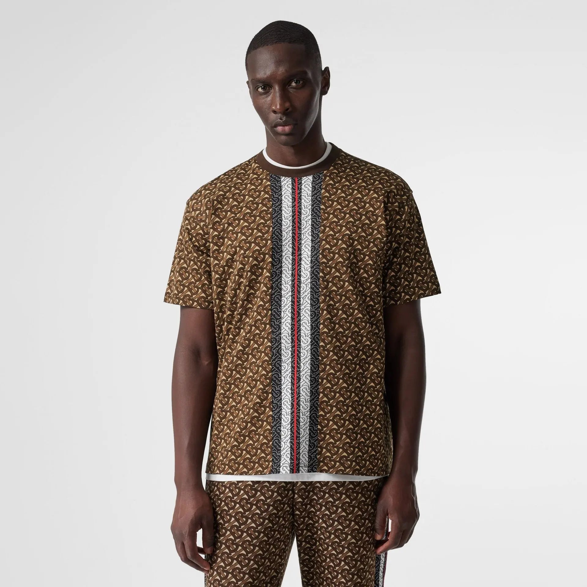BURBERRY - T SHIRT - https://treadfitpro.com/