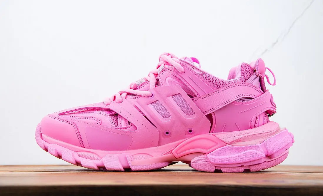 BALENCIAGA - SNEAKERS Metroutfits