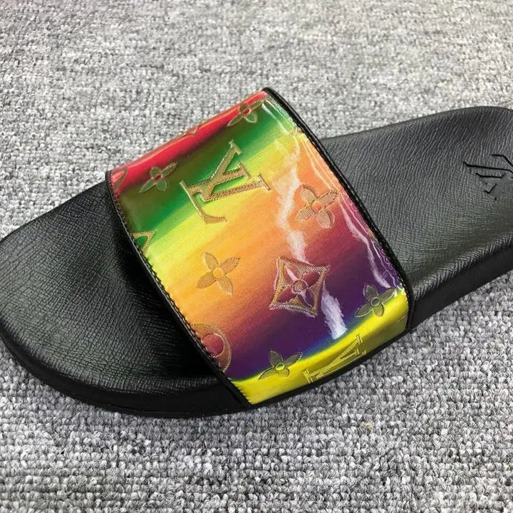 LOUIS VUITTON - PANTOUFLES HOMME - https://treadfitpro.com/