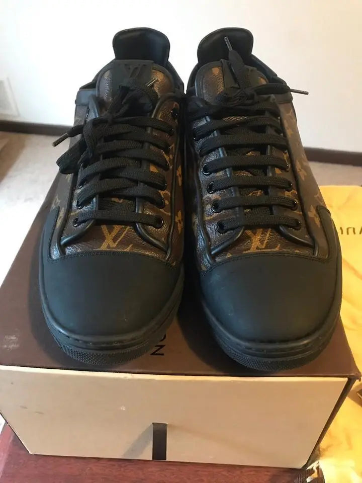 LOUIS VUITTON - SNEAKER - https://treadfitpro.com/