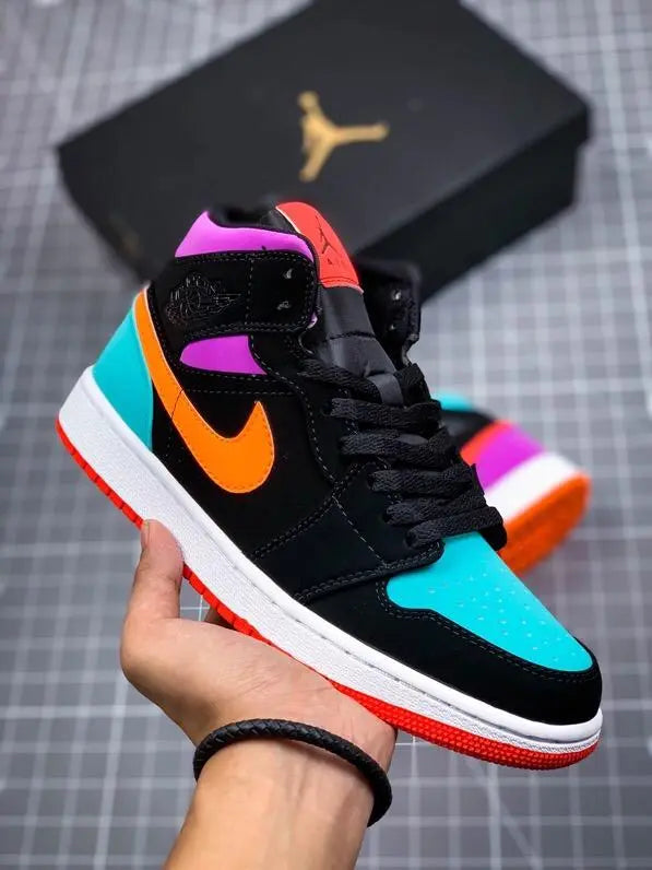 NIKE - AIR JORDAN 1 - https://treadfitpro.com/