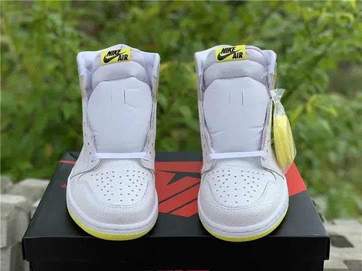NIKE - AIR JORDAN 1 - https://treadfitpro.com/