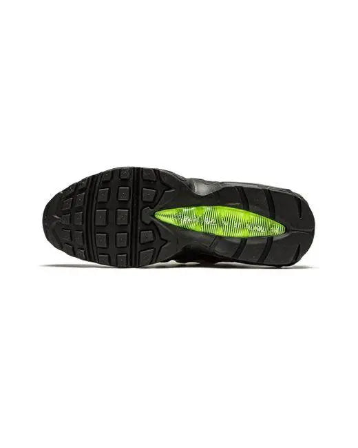 NIKE - AIRMAX 95 - https://treadfitpro.com/