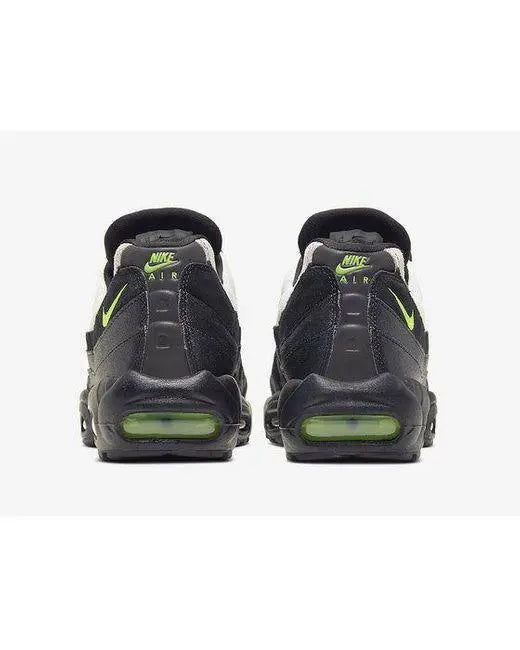 NIKE - AIRMAX 95 - https://treadfitpro.com/
