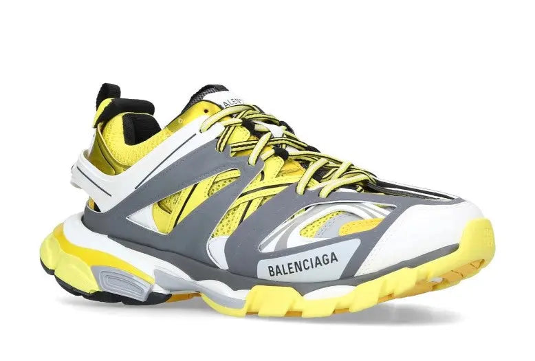 BALENCIAGA - SNEAKERS Metroutfits