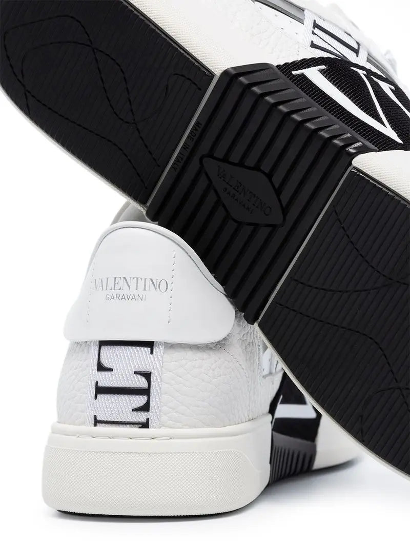 VALENTINO GARAVANI - SNEAKERS - https://treadfitpro.com/