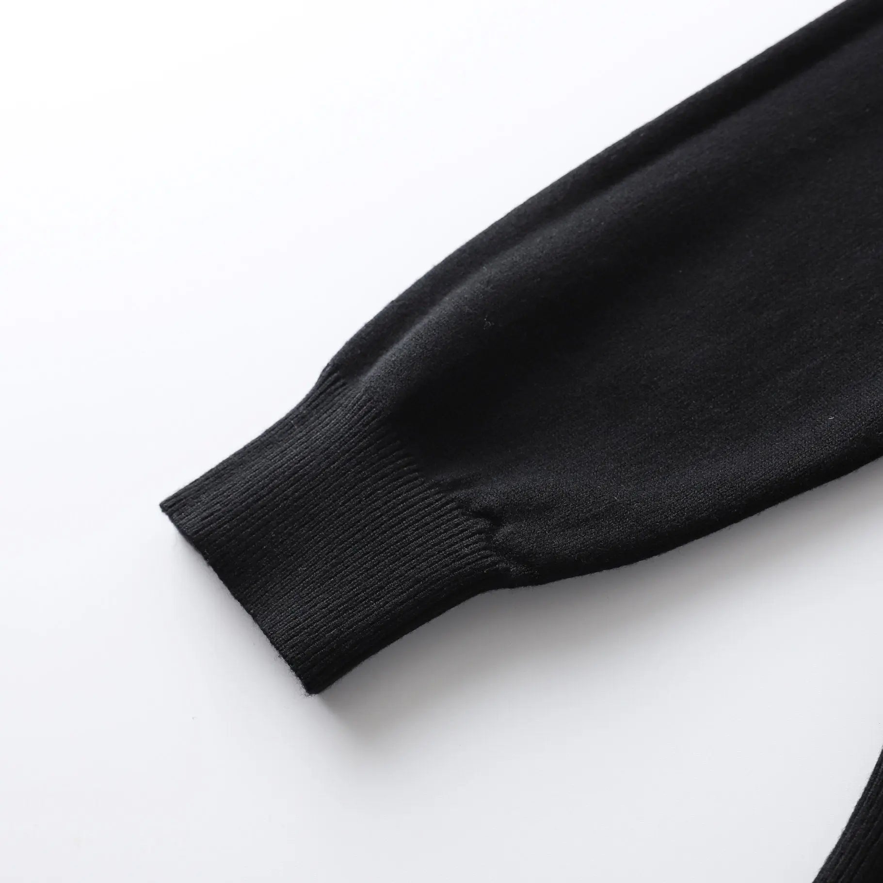 VERSACE - SWEATSHIRT - https://treadfitpro.com/