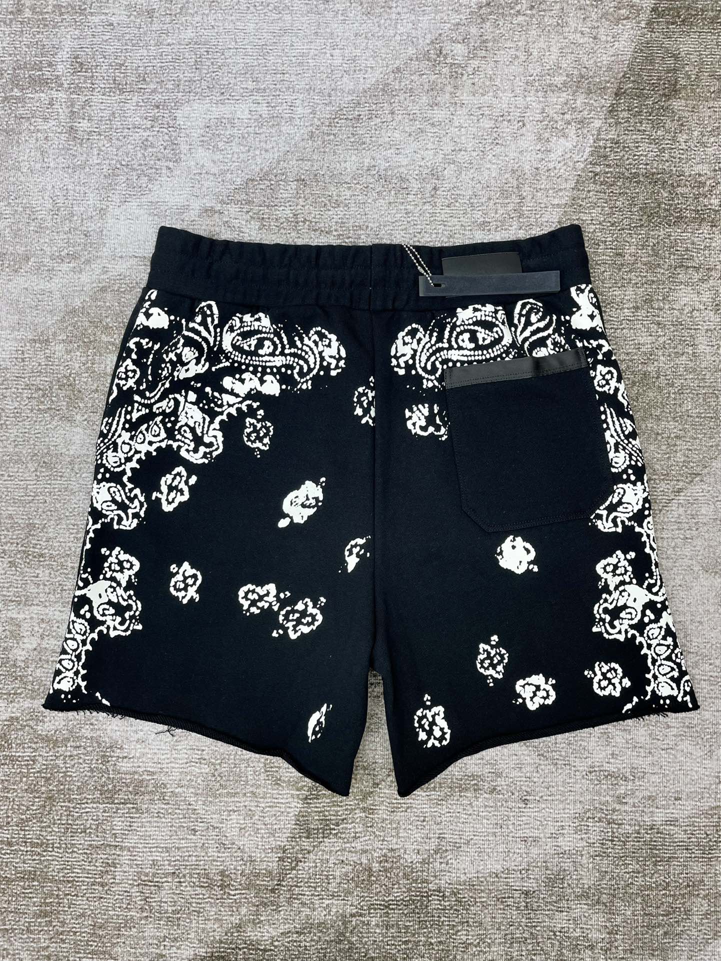 AMIRI- SHORT Metroutfits