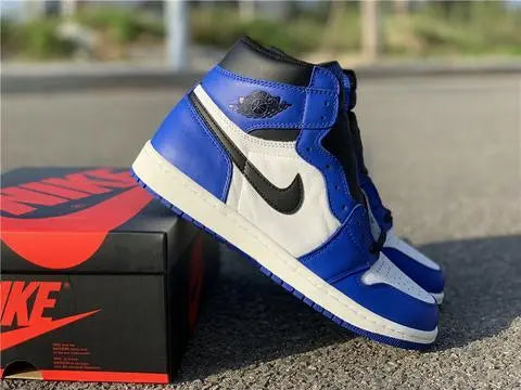 NIKE - AIR JORDAN 1 Metroutfits