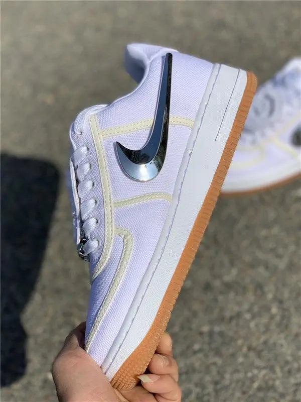 NIKE - AIR FORCE 1 Metroutfits